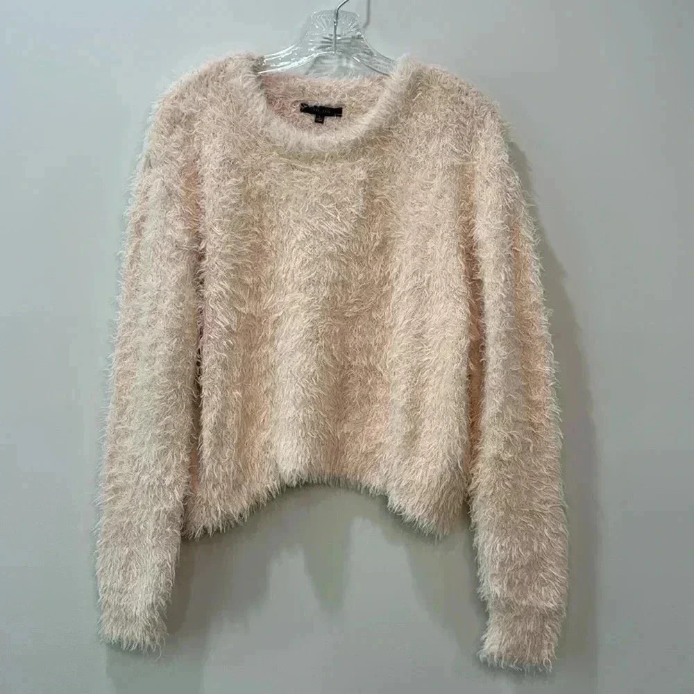 NWOT Love Tree Blush Eyelash Knit Cropped Sweater - Size L